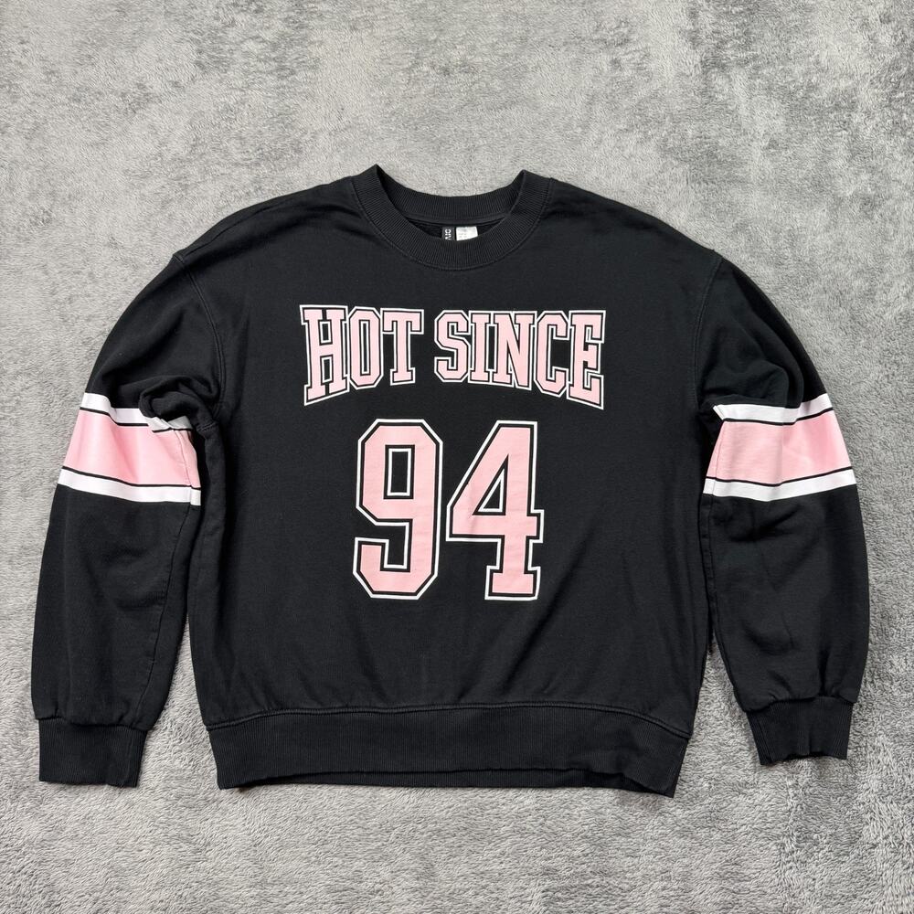 HOT SINCE 94 Millenial Baby 90s Sweatshirt Black Pink Adult M Fleece Pullover